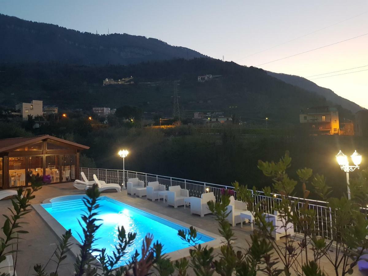 Villa Catie Castellammare di Stabia Exterior foto